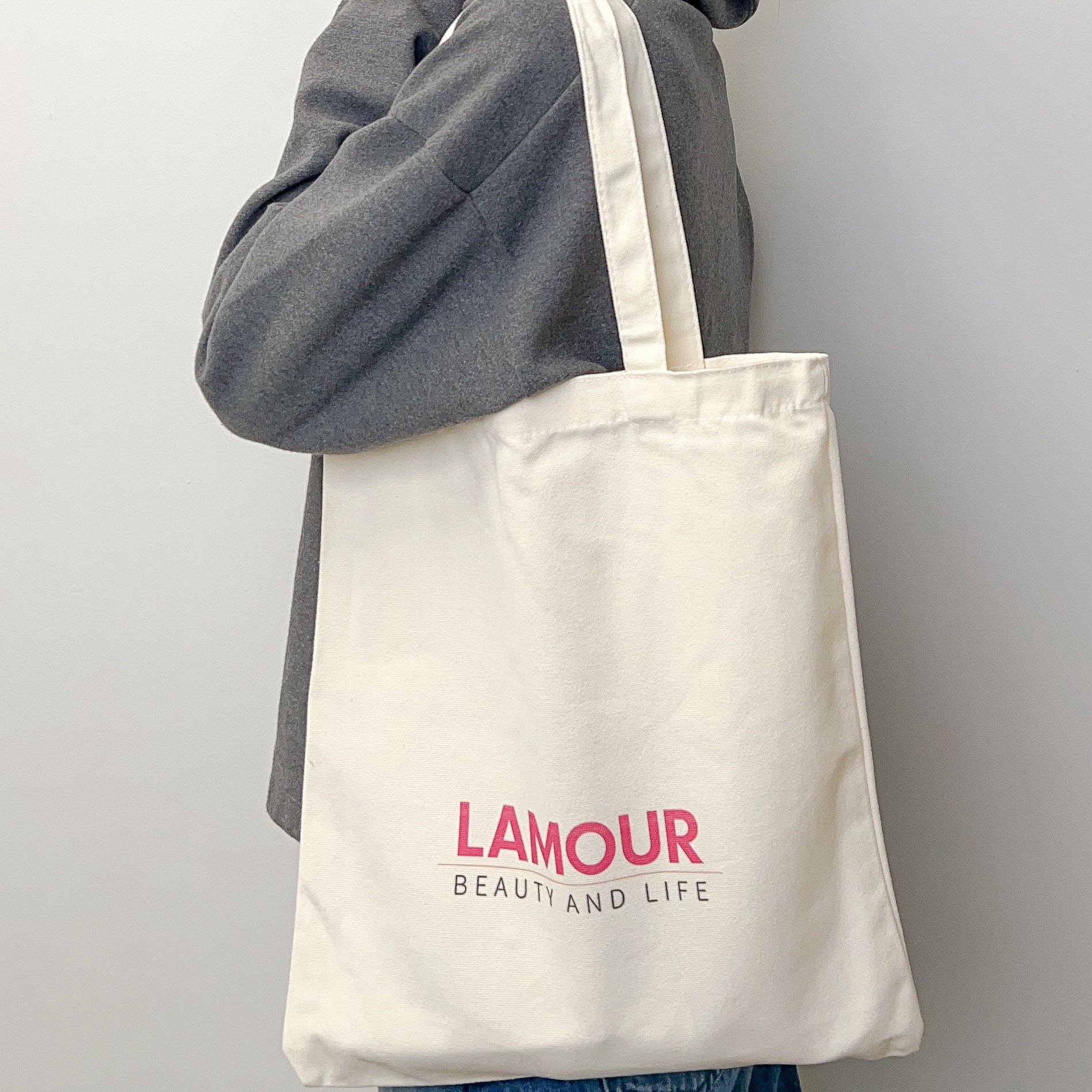 LAMOUR Tote Bag