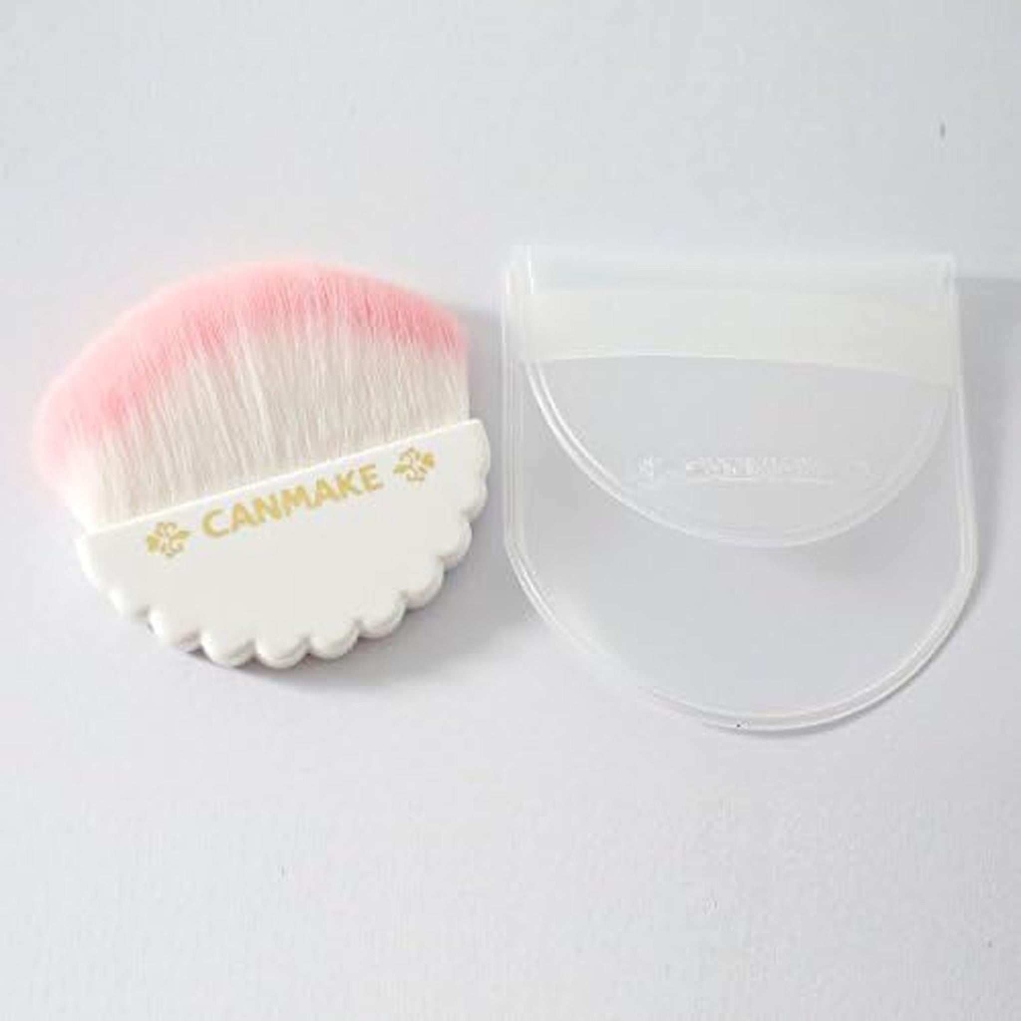 CANMAKE Marshmallow Finish Face Brush-1pc