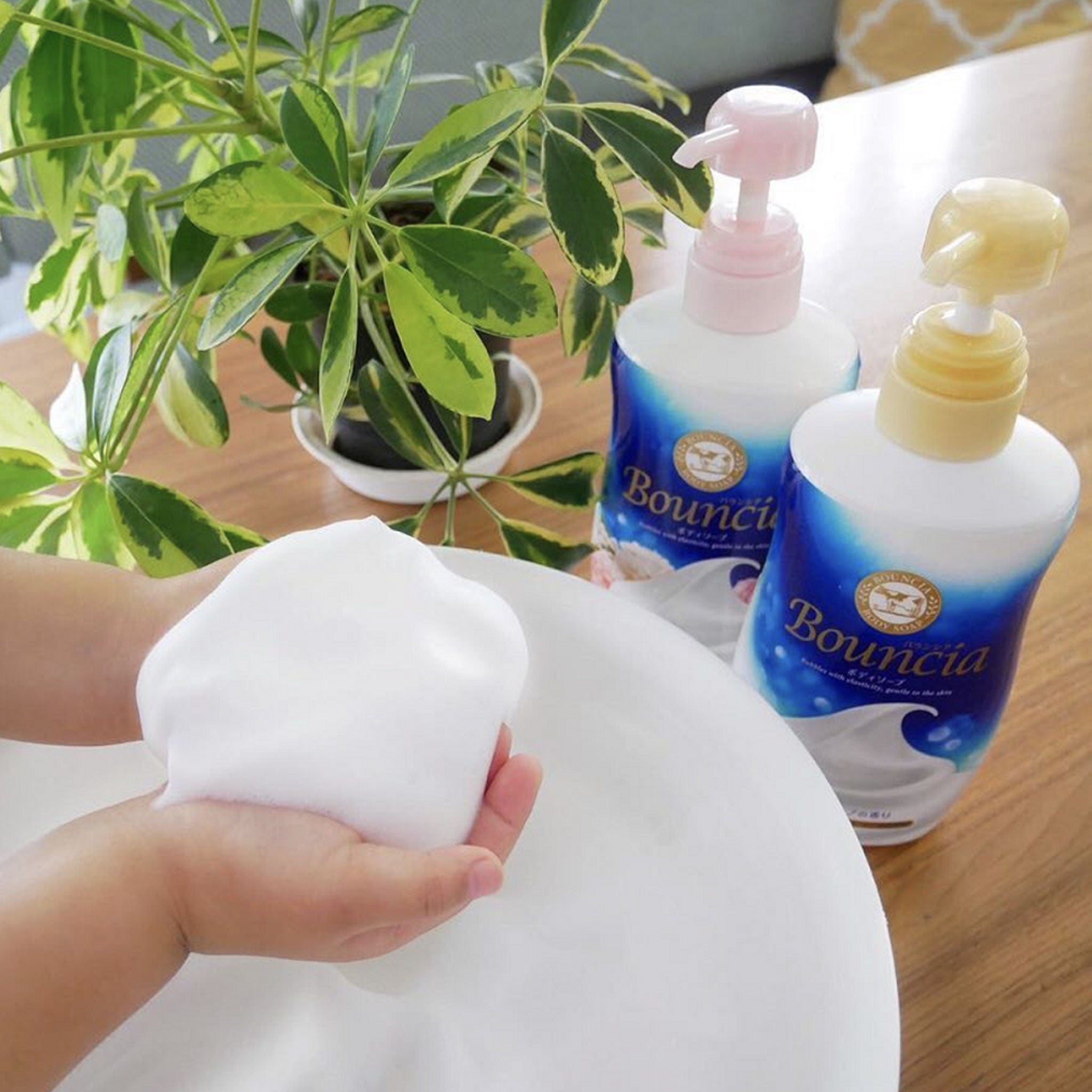 COW Bouncia Body Soap Wash 480 ml