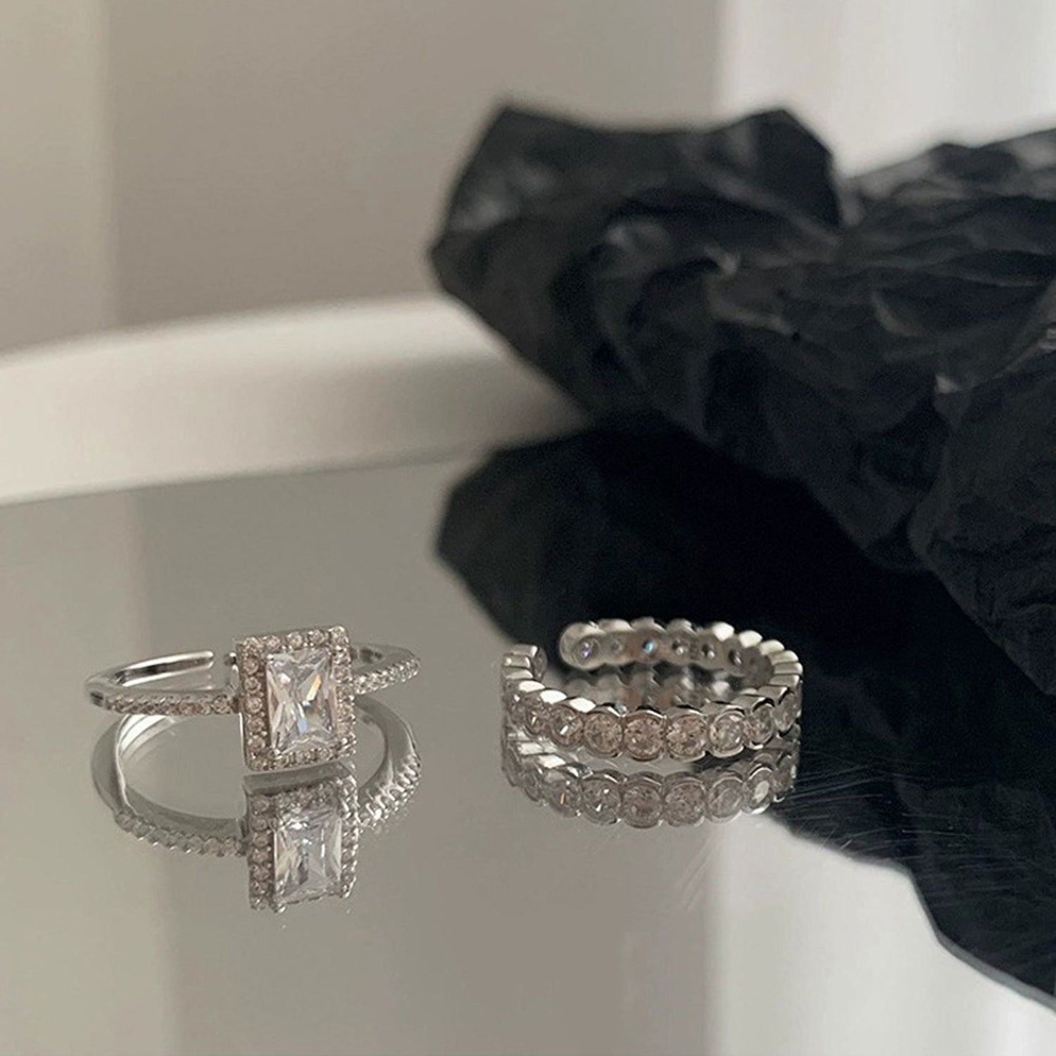 Luxurious Zirconia Ring