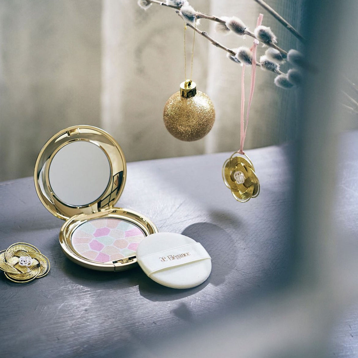 ALBION Elegance Finishing Powder