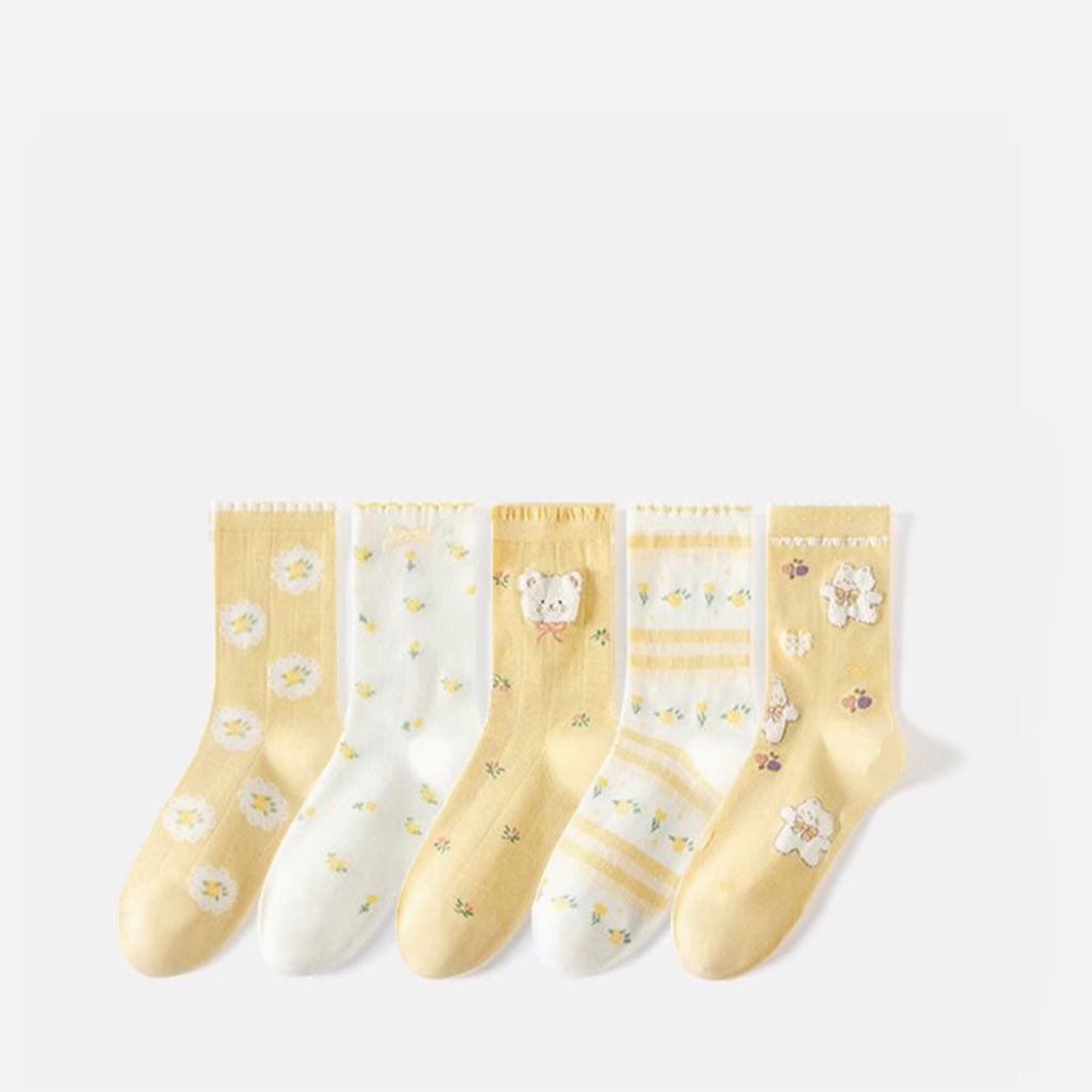 Brighten up your wardrobe with Caramella Sock Yellow Series 2. This vibrant collection features a variety of yellow-themed designs,