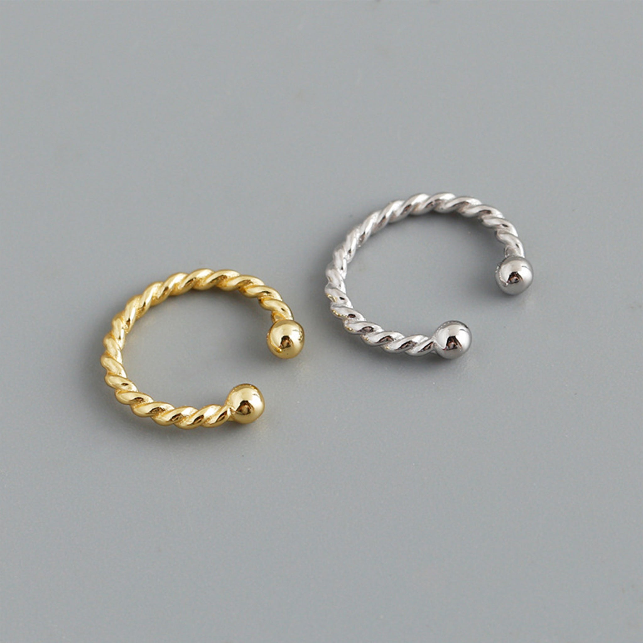 Twisted Ear Cuff