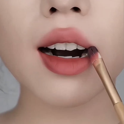 INTO YOU Lip Brush