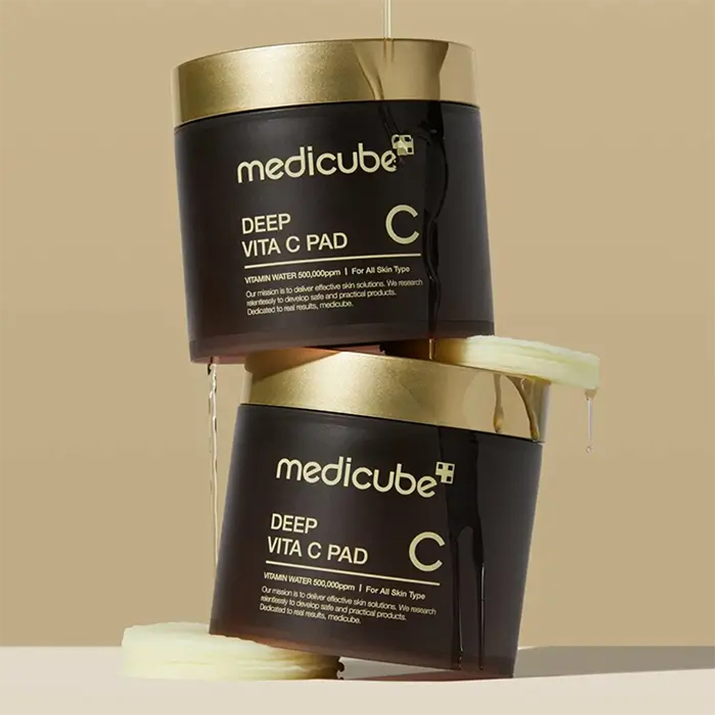 Target visible discoloration and uneven tone with these multi-functional toner pads designed to reveal clearer, smoother-looking skin.