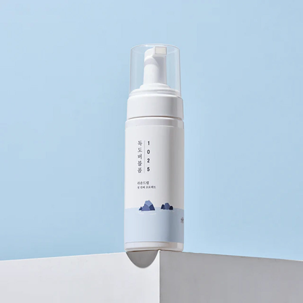 It is a gentle foaming cleanser that effectively removes dirt, excess oil, and impurities while maintaining the skin’s natural moisture balance. 