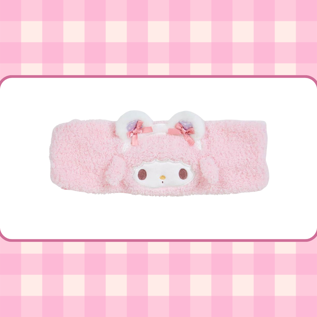 Featuring beloved Sanrio characters, this adorable hairband is perfect for keeping hair in place while adding a playful touch to your look.