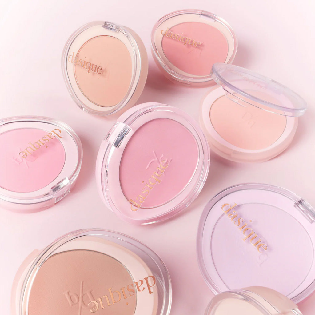 It designed to give a soft-focus, blurred effect to the cheeks, enhancing natural beauty with a gentle pop of color.