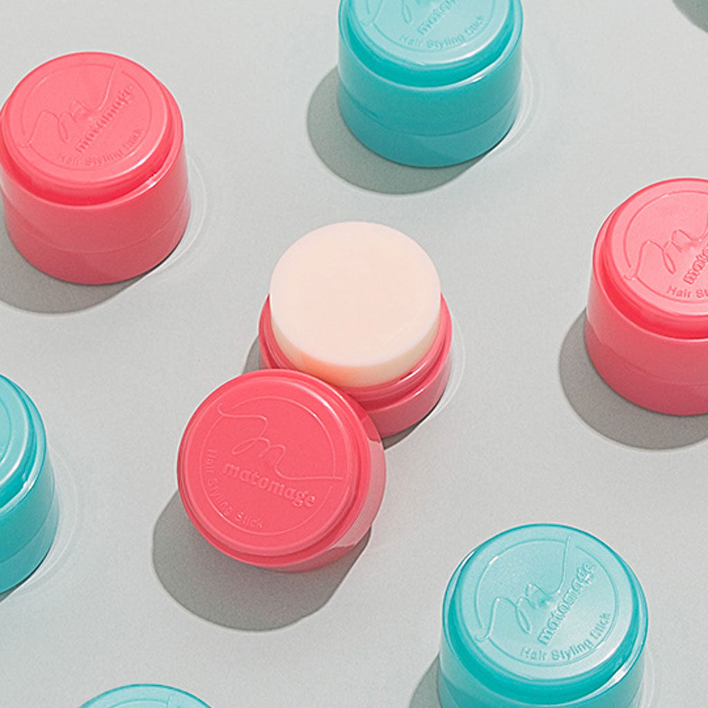 Hair styling stick rovides hold without stiffness, leaving your hair soft and smooth. 